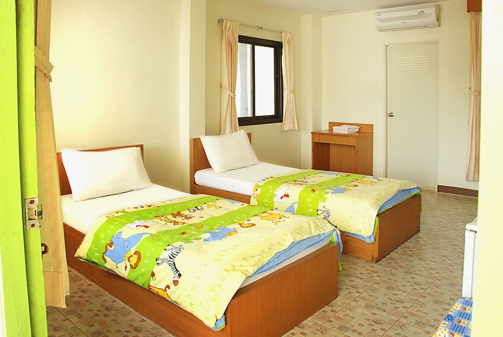 Standard Twin Room photo 3
