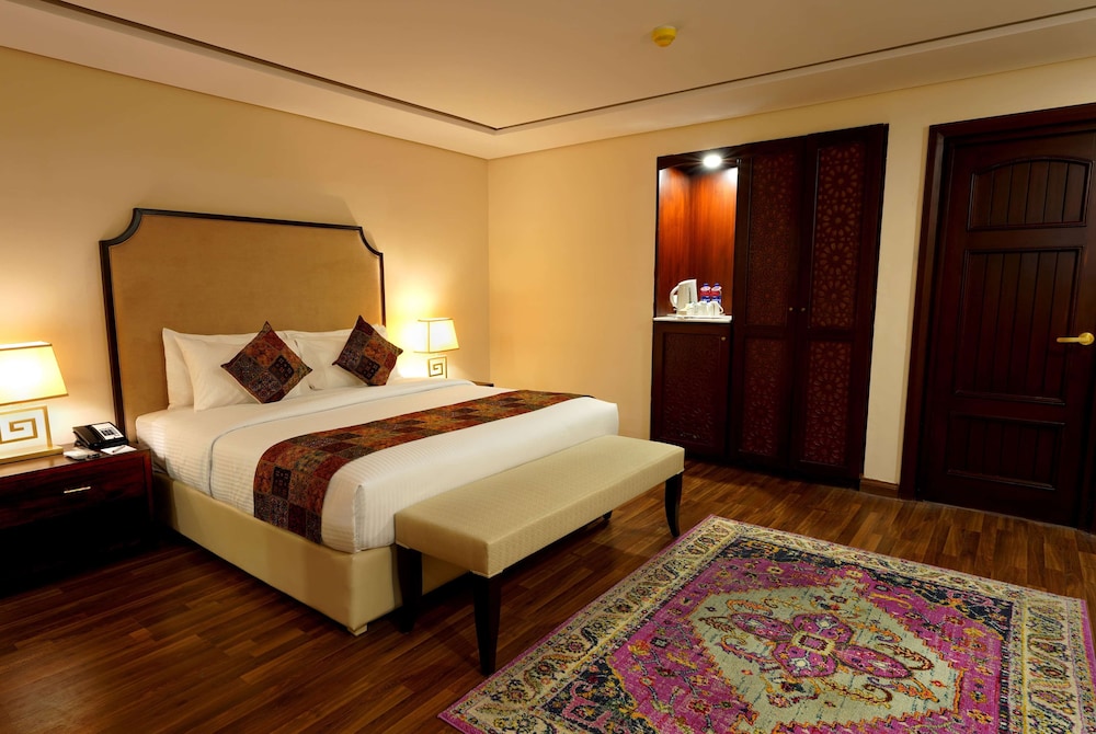 Junior Suite, 1 King Bed, Non Smoking