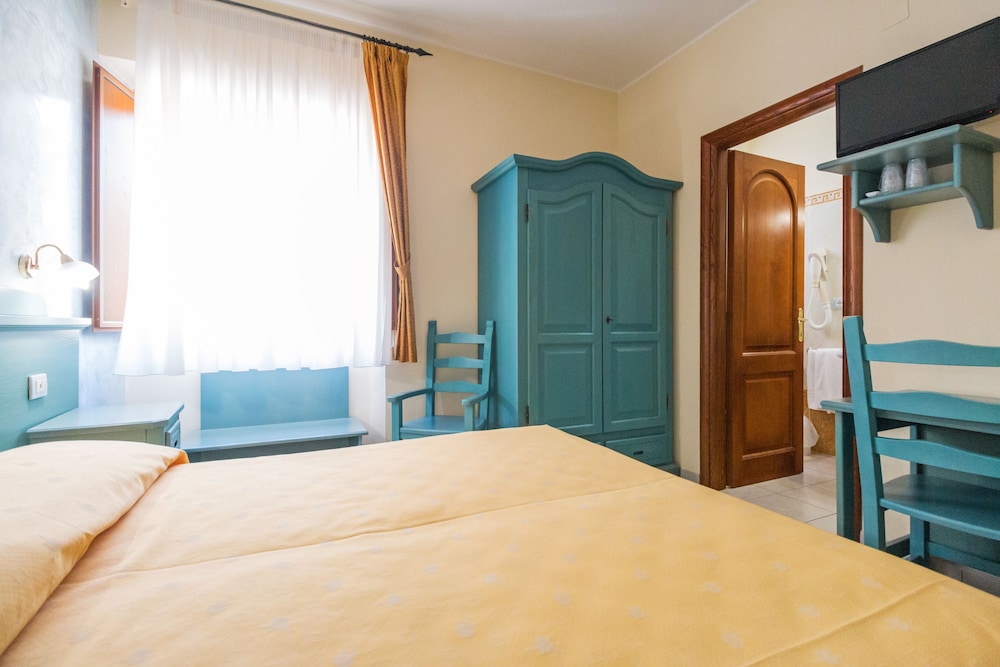 Standard Triple Room, 1 Bedroom - Photo 1