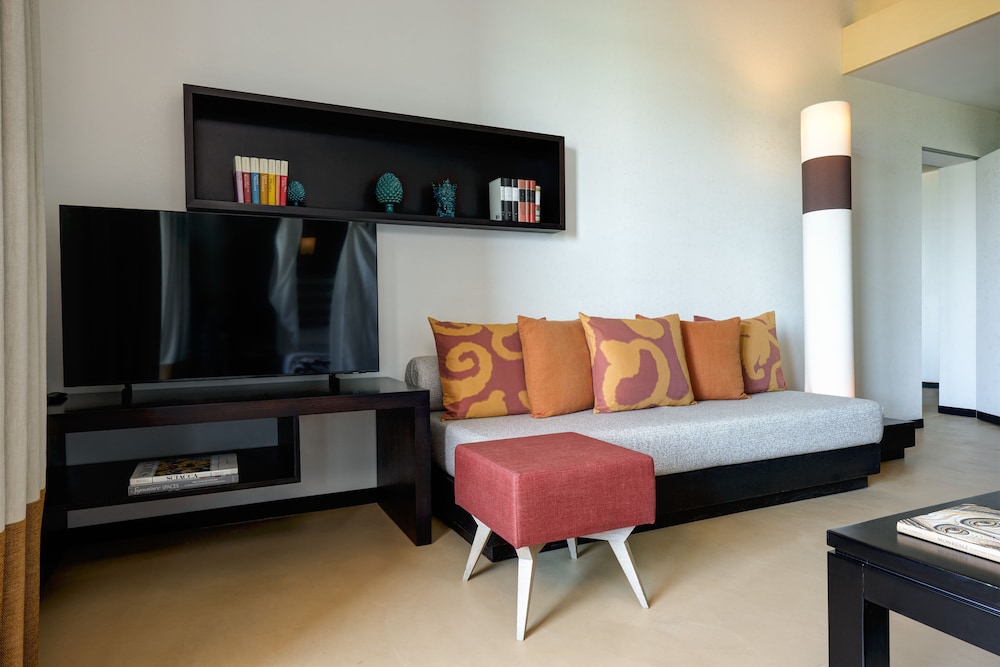 Deluxe Room - Photo 2