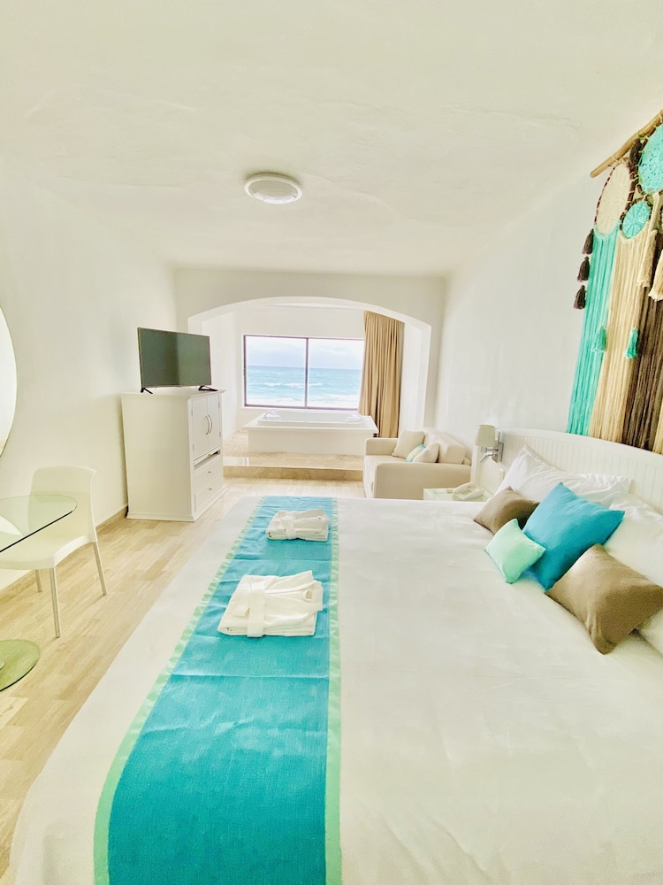 Superior Suite, Balcony, Sea View photo 1