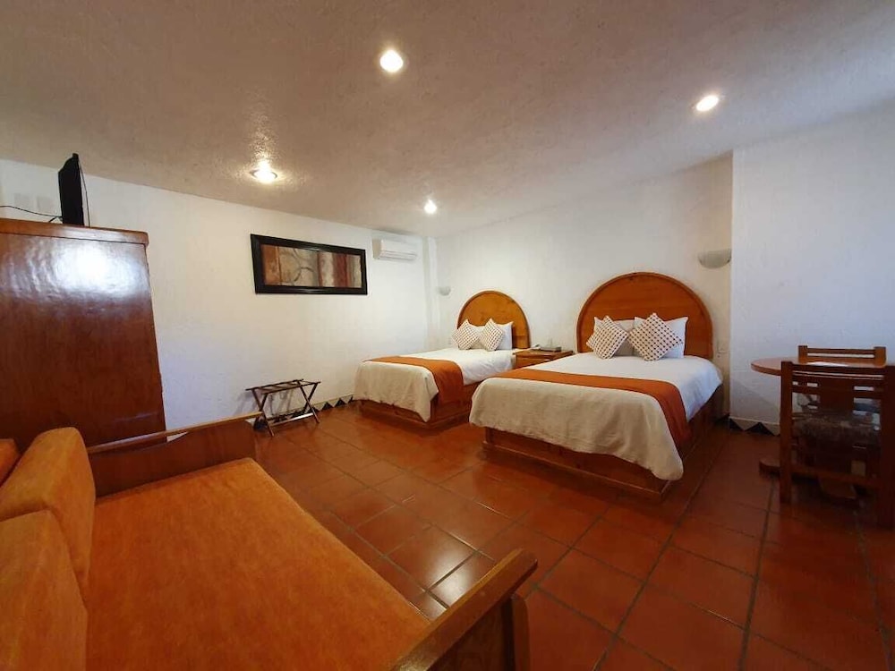 Traditional Room, 2 Double Beds photo 1