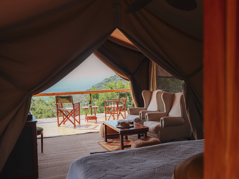 Deluxe Double Tent