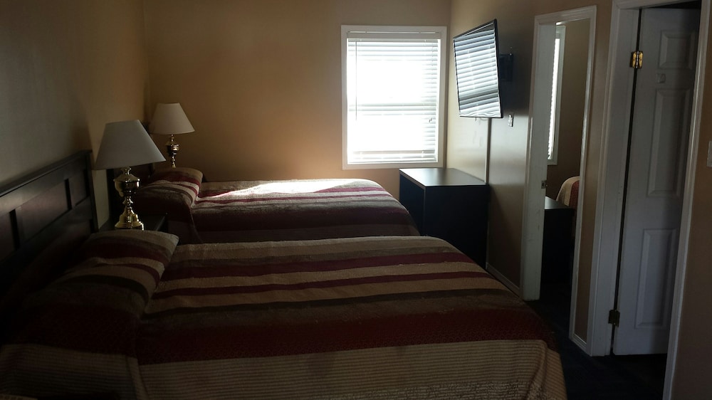 Standard Room, 2 Double Beds, Kitchen photo 1