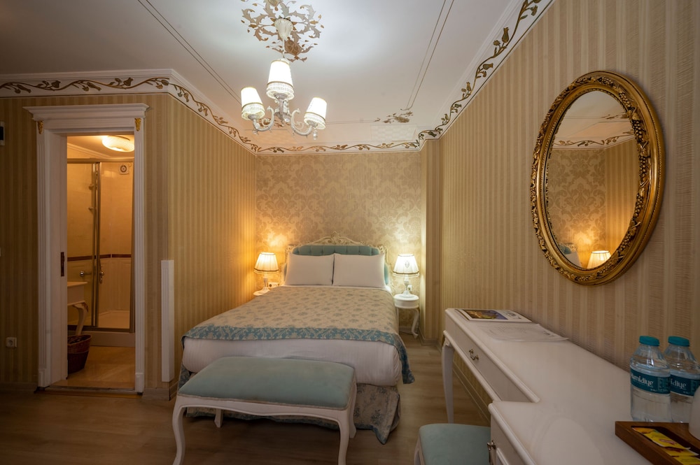 Superior Double or Twin Room photo 1