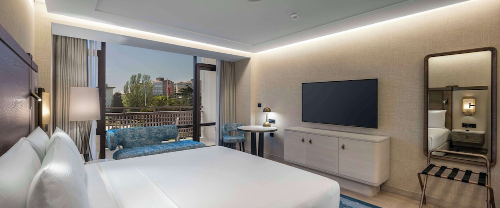 Family Suite, 2 Bedrooms, Sea View thumbnail 5