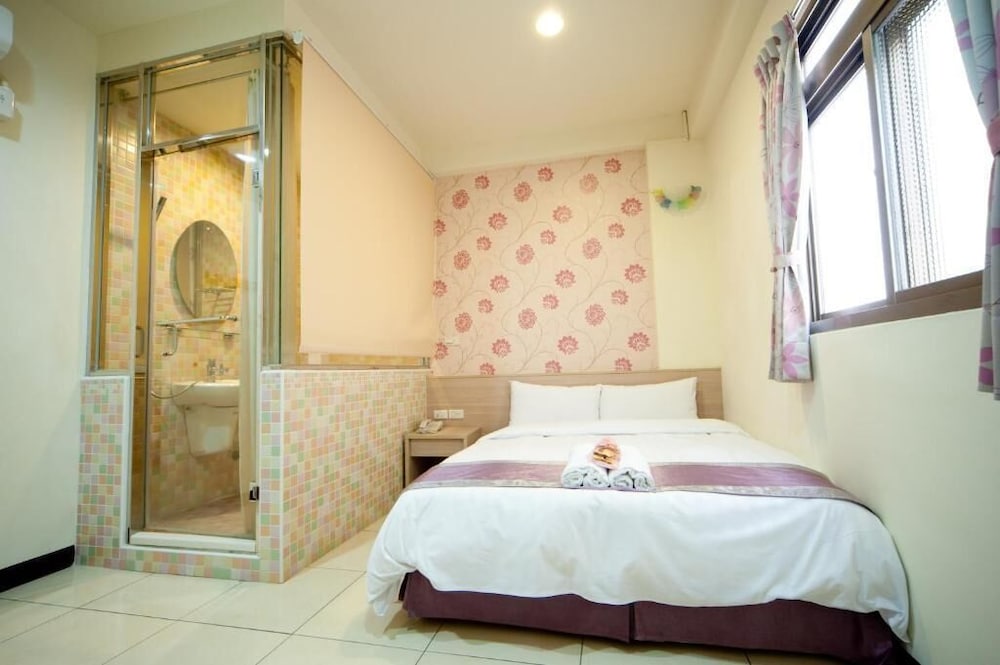 Double Room - Photo 5