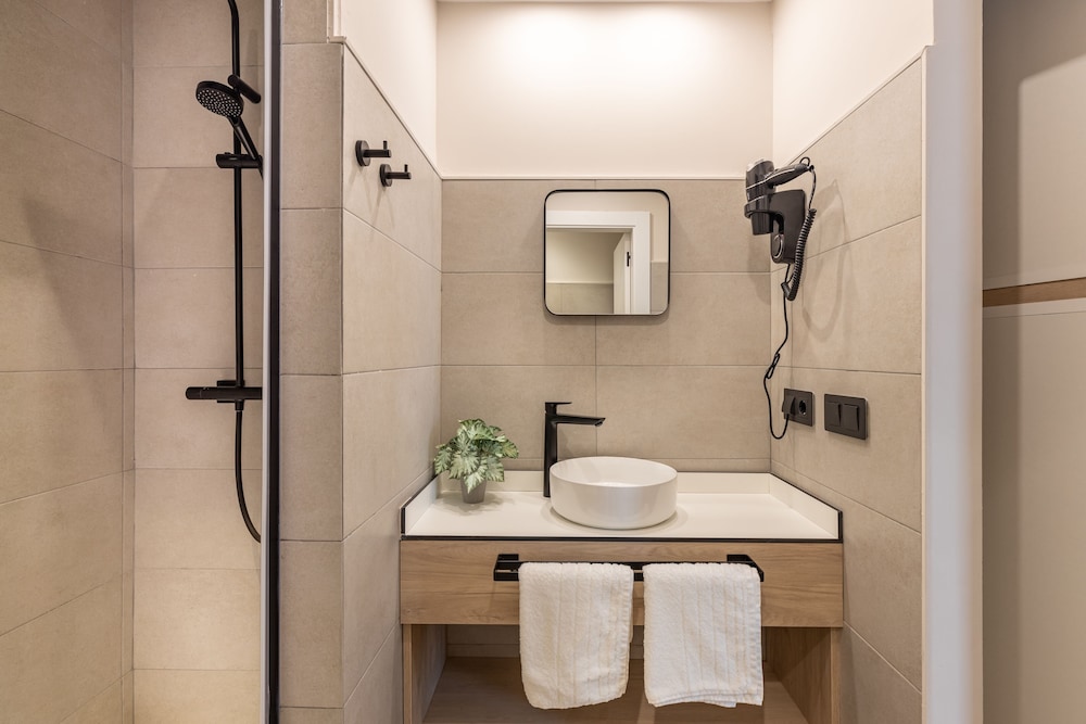 Room for 6 people with private bathroom photo 2