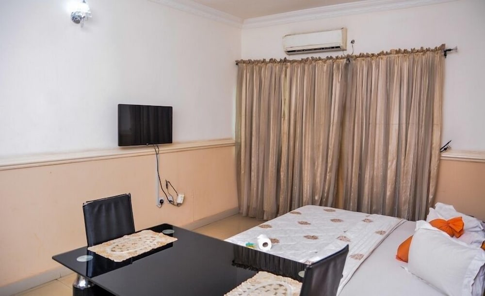 Deluxe Room, Balcony, City View