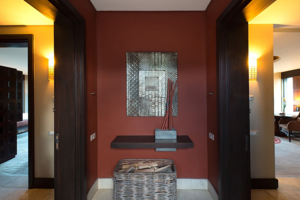 Nature Inter-Leading Family Suite