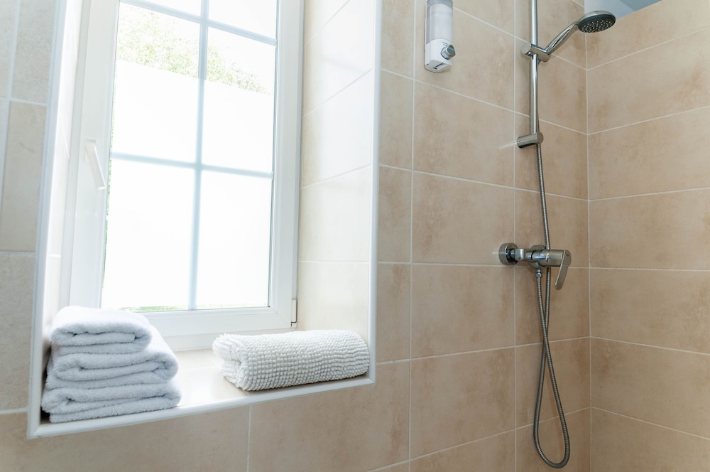 Double Room, Ensuite, Garden View photo 3