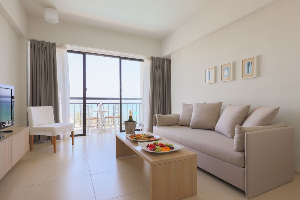Executive Suite, Sea View