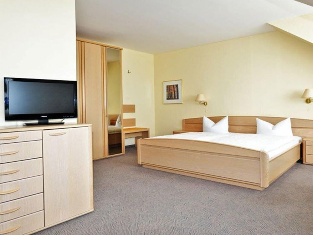 Single Room photo 3