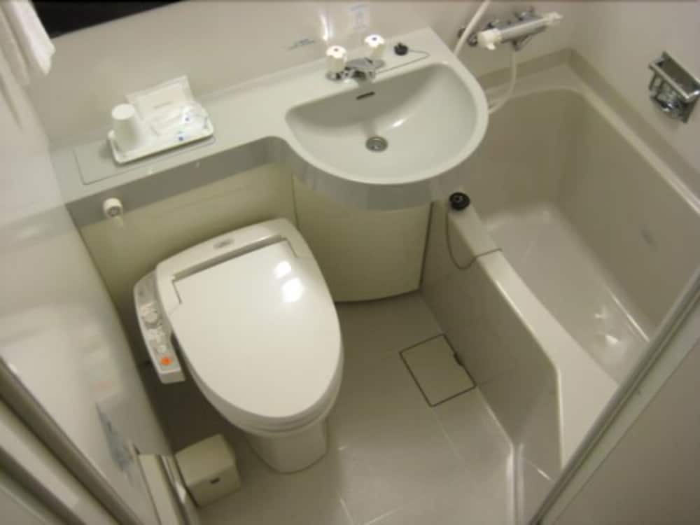 Single Room, Non Smoking - Photo 7