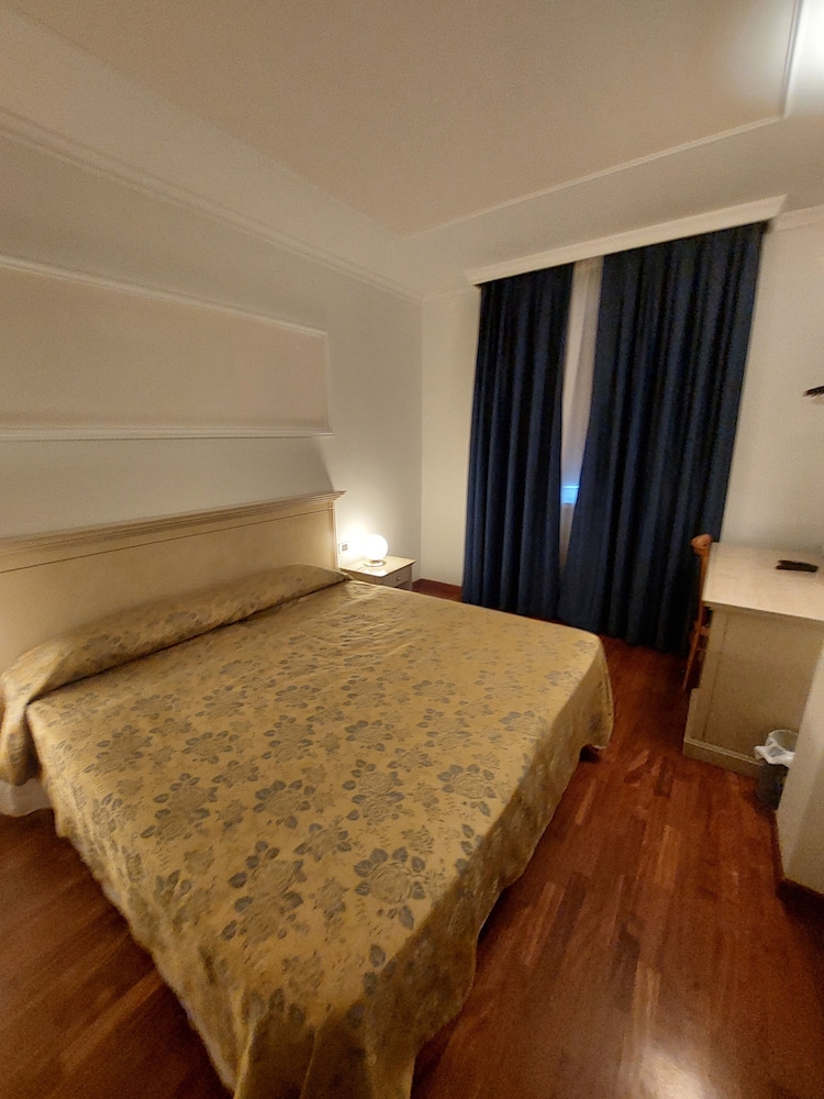 Double Room Single Use