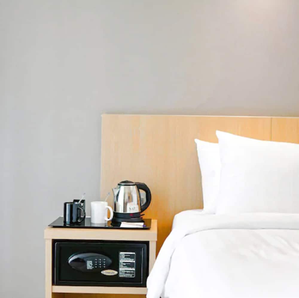 Deluxe Room - Photo 3
