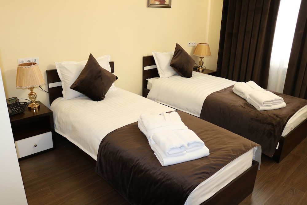 Superior Twin Room - Photo 7