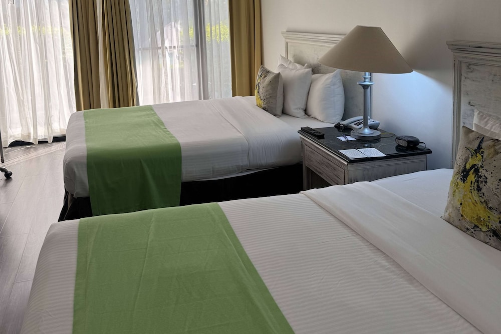 Room, 2 Queen Beds, Non Smoking, Pool View - Photo 1