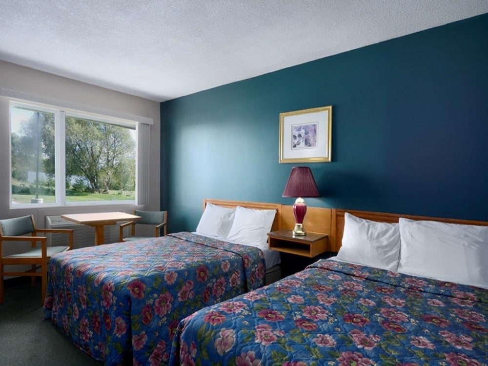 Standard Room, 2 Double Beds
