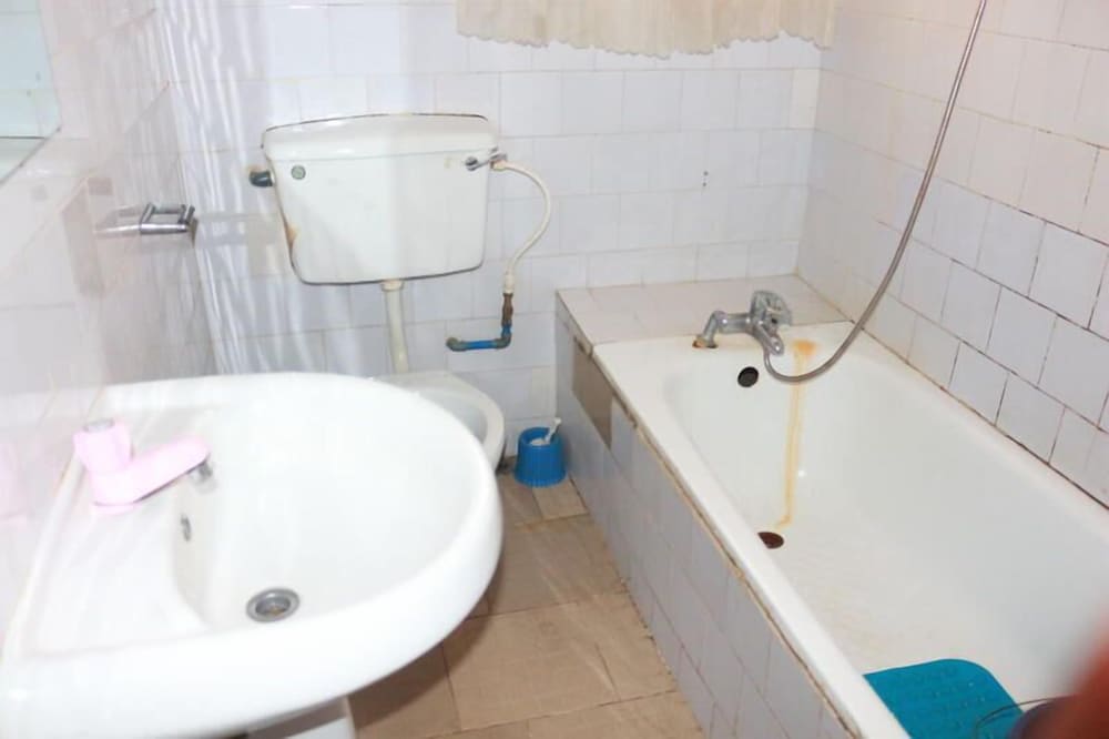 Executive Room - Photo 5