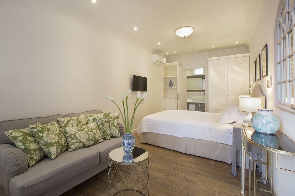 Standard Room - Photo 7