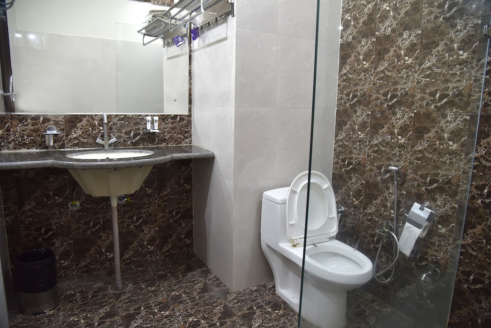 Deluxe Room - Photo 2