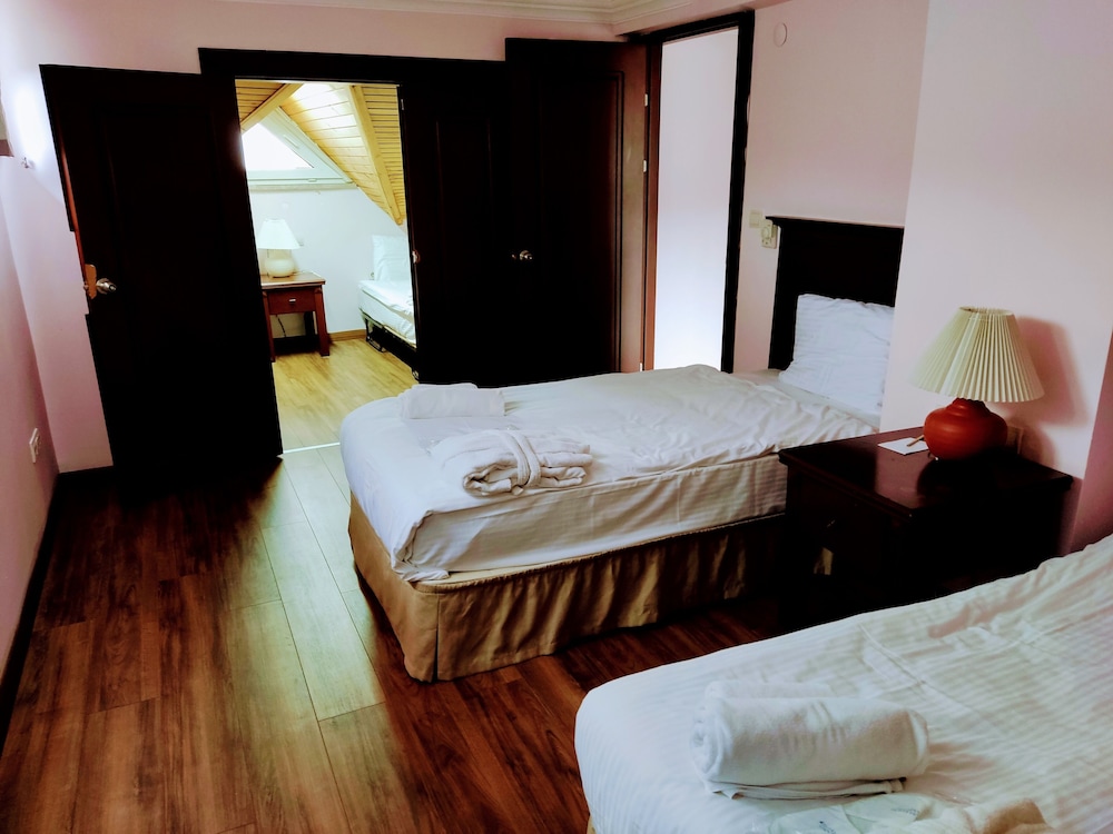 Grand Suite, Sauna, Lake View photo 2