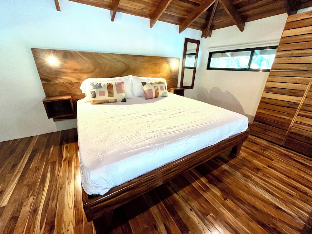 Comfort Loft, Multiple Beds photo 3