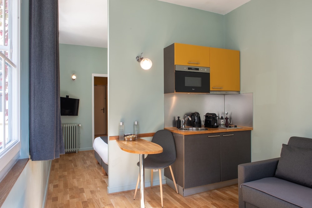 Suite, 1 Bedroom photo 1