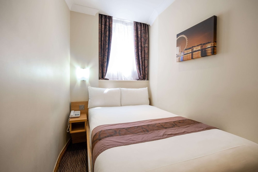 Room, 1 Double Bed, Non Smoking (Small Room) photo 1