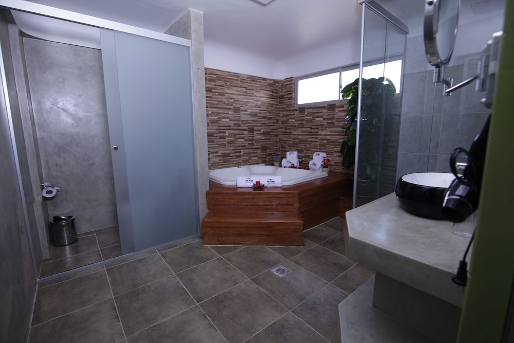 Suite photo 2