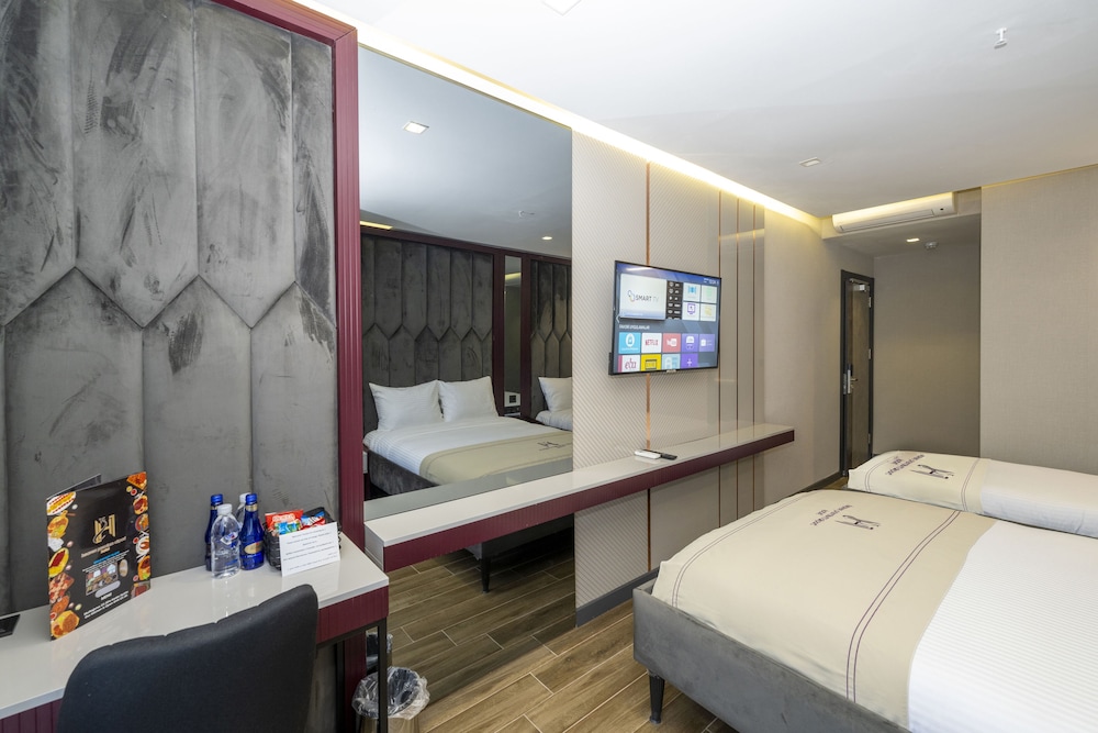 Deluxe Double or Twin Room - Photo 42