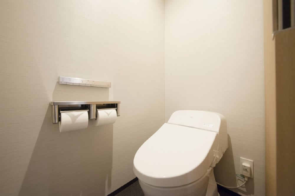 Standard Triple Room, Non Smoking - Photo 4