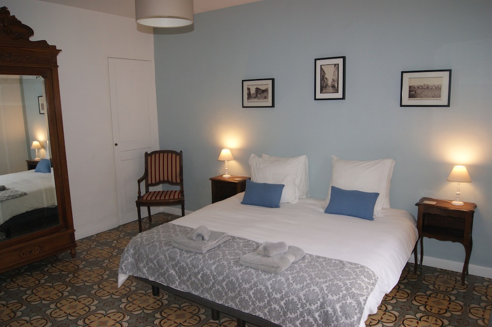 Double or Twin Room, Ensuite (b. No2 Chambre) photo 1