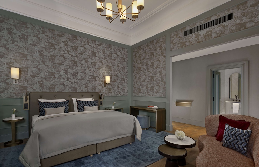 Room (Grand Palais) - Photo 1