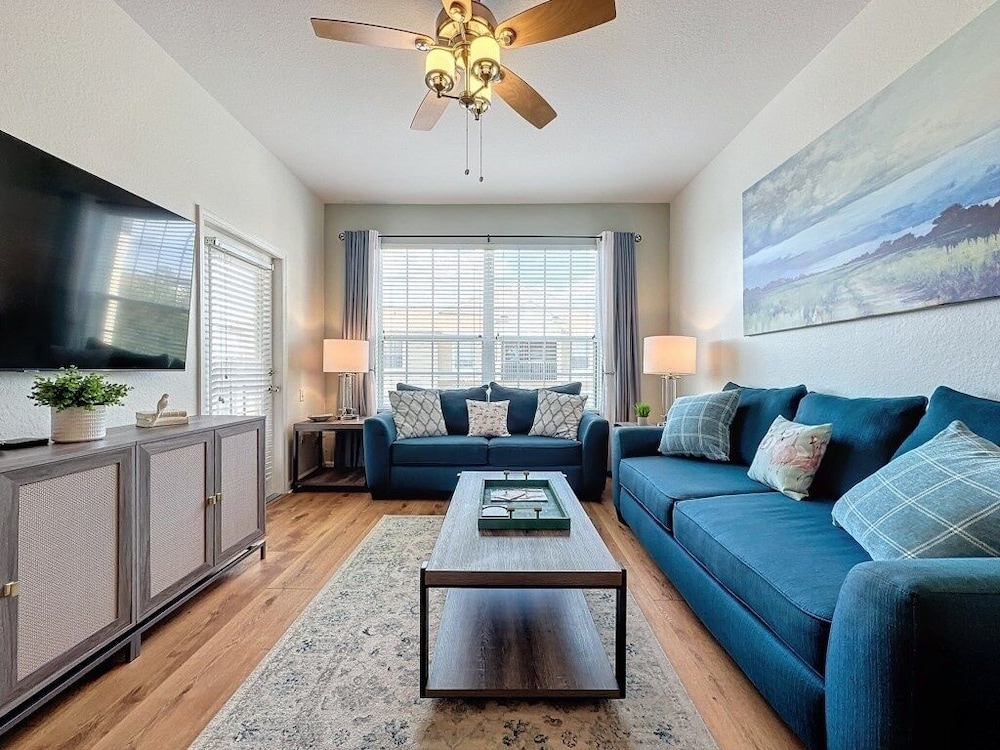 Condo, 3 Bedrooms