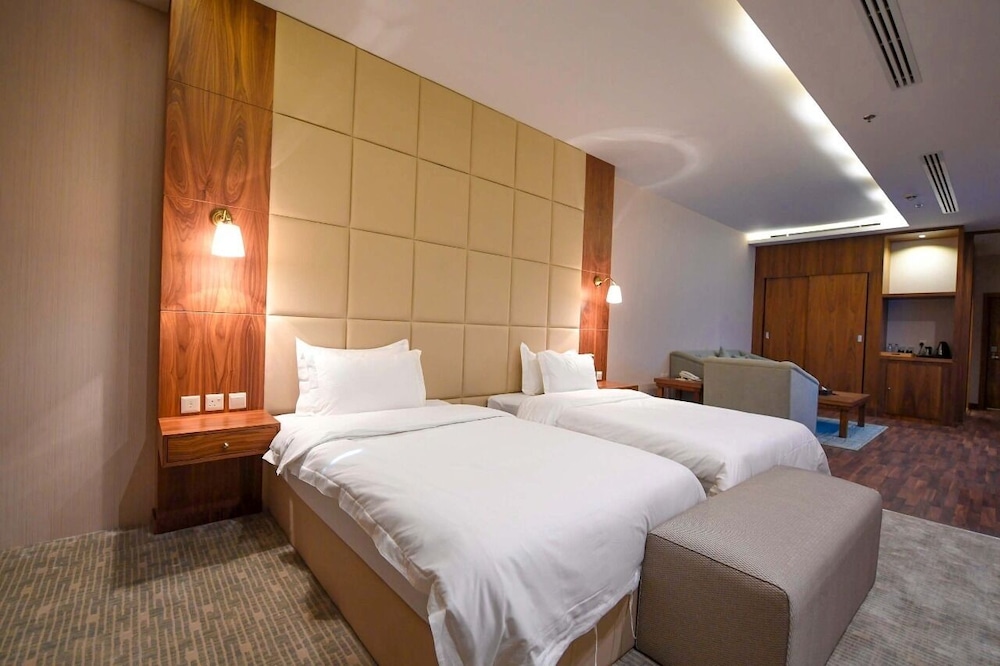 Deluxe Suite, 2 Twin Beds