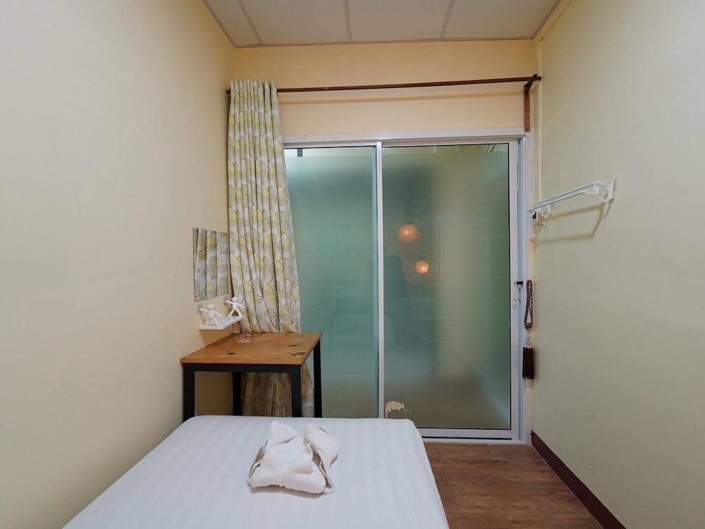 Single Room photo 2