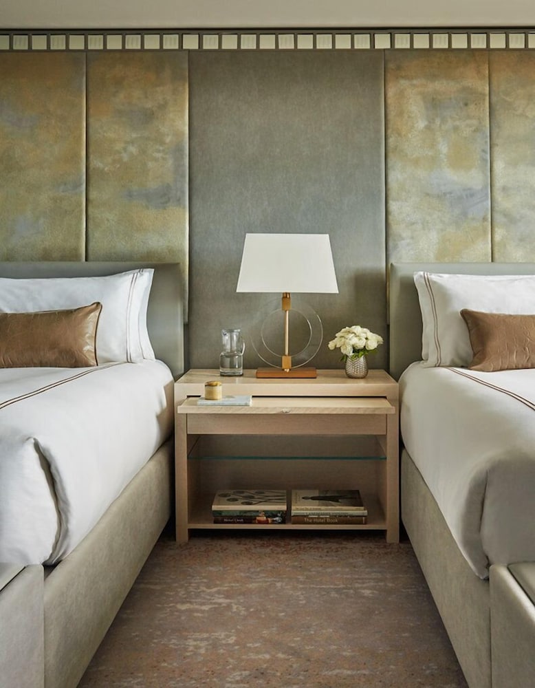 Grand Room, Multiple Beds (Heritage)