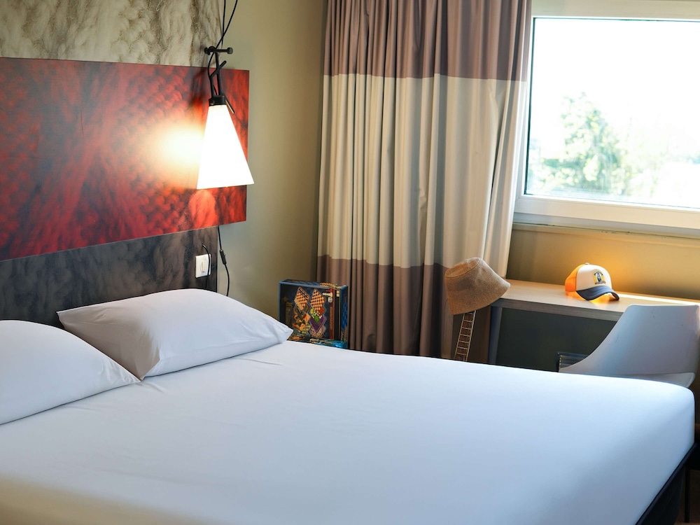 Family Suite, Multiple Beds - Photo 2