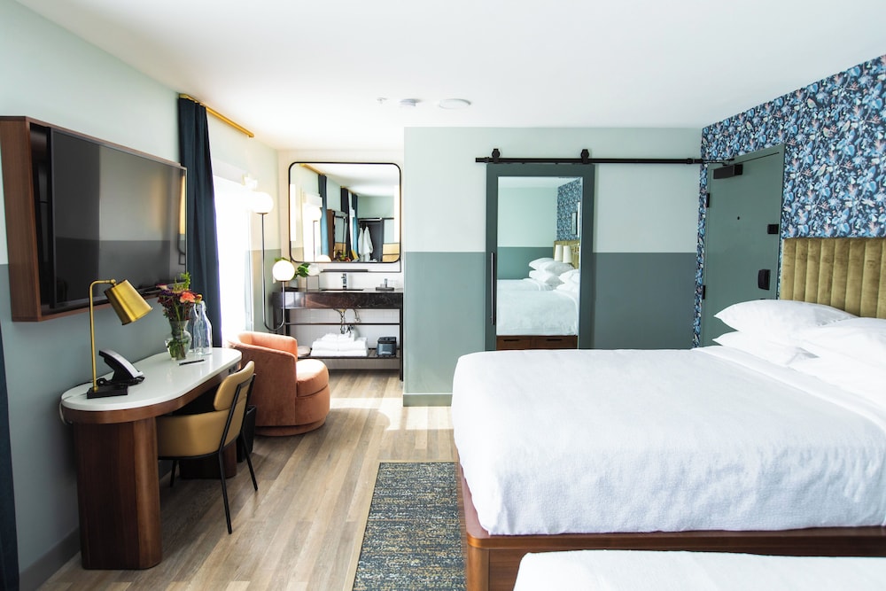 Standard Room, 2 Queen Beds - Photo 4