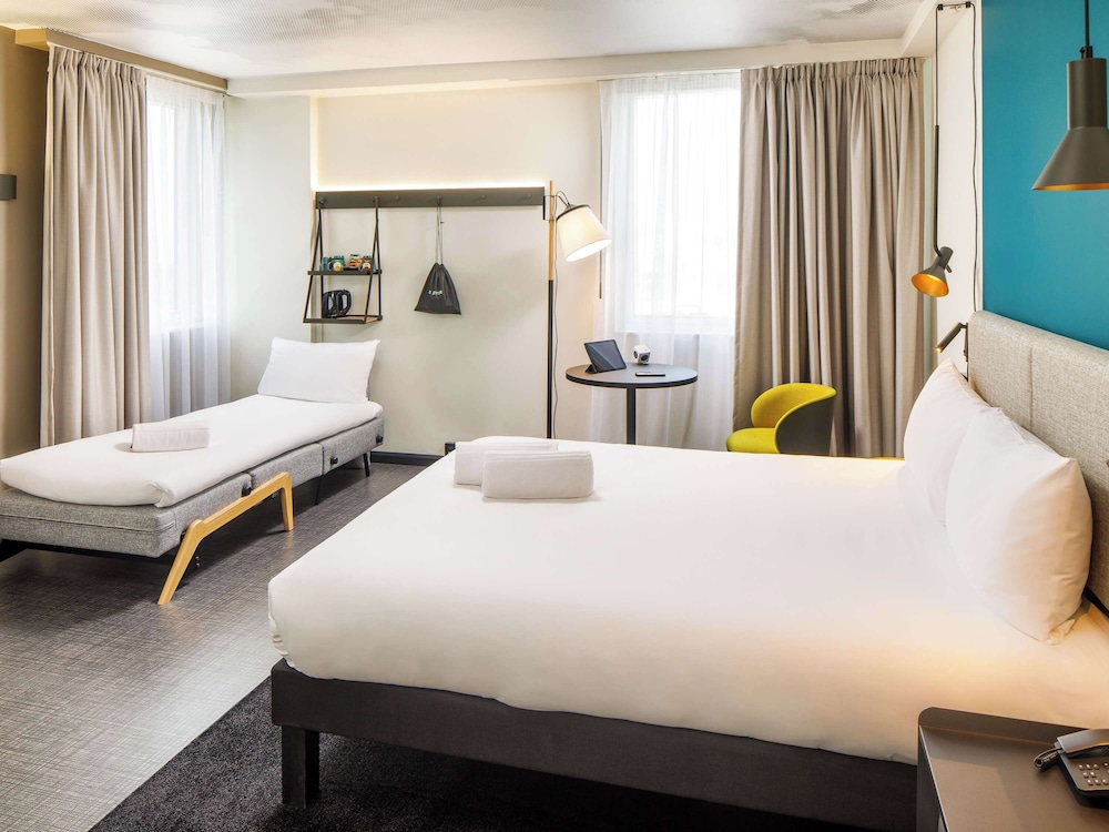 Family Double Room, 1 Double Bed with Sofa bed photo 2