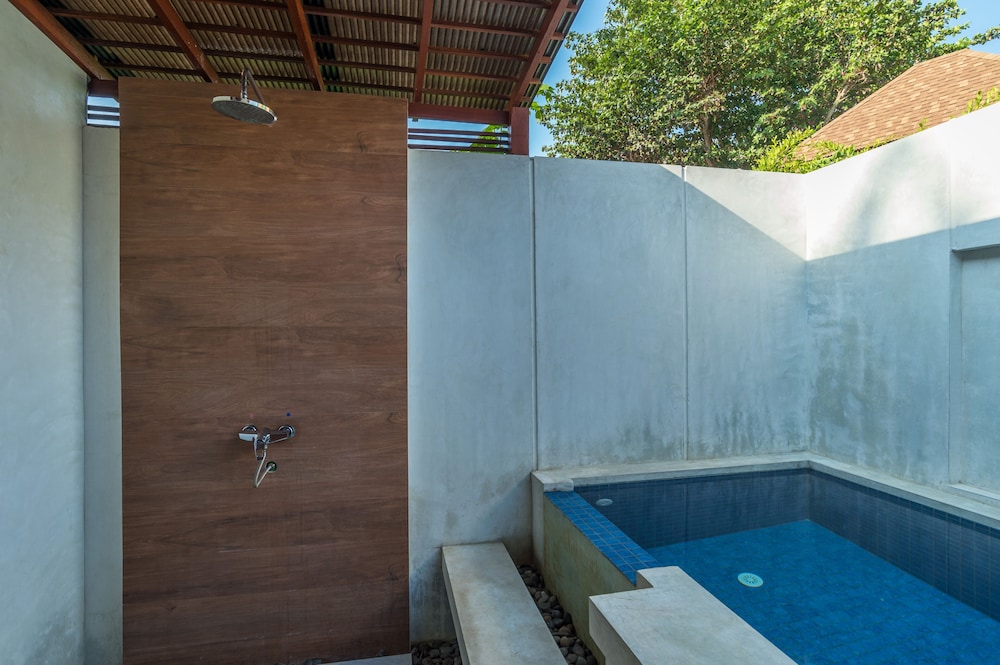 Villa Plunge Pool - Photo 9