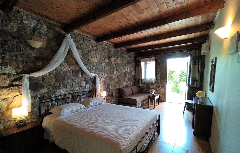 Traditional Double Room photo 3