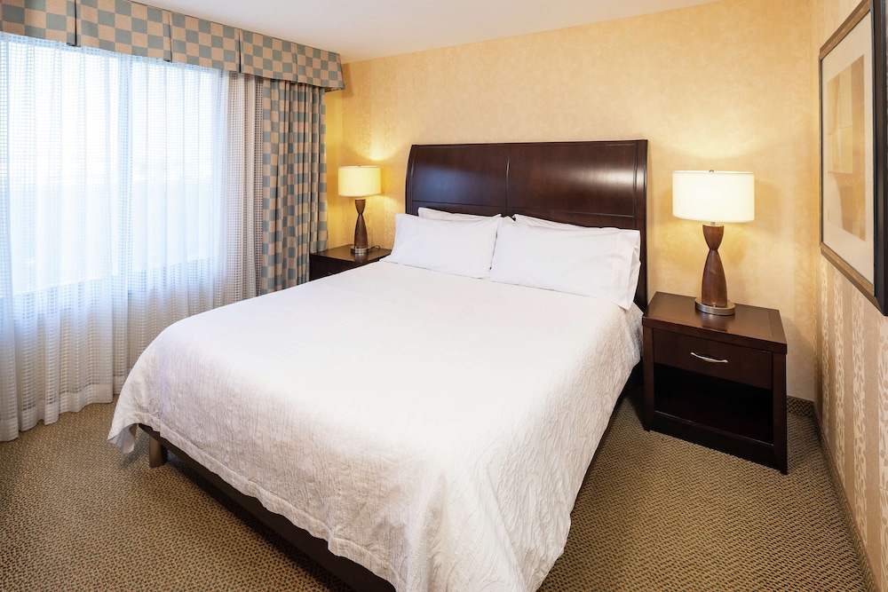 Junior Suite, 1 King Bed, Accessible photo 1