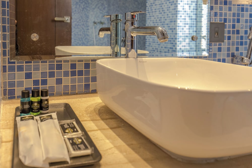 Executive Room - Photo 6