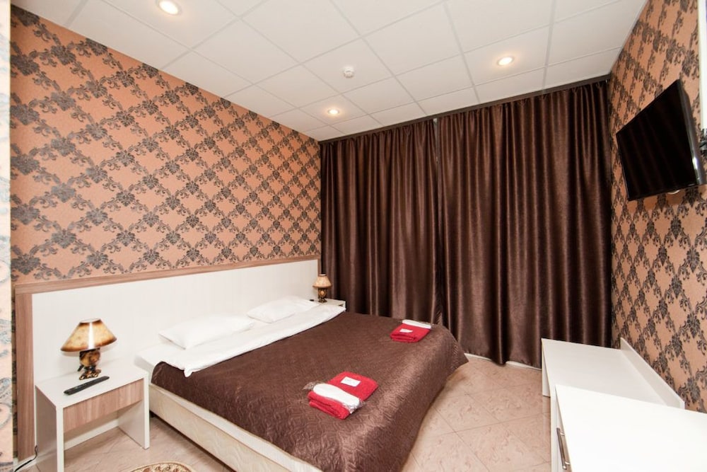 Suite (5)