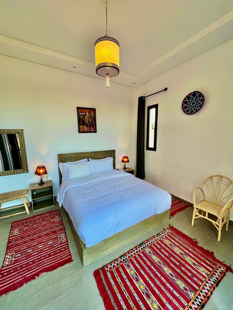 Standard Double Room - Photo 2