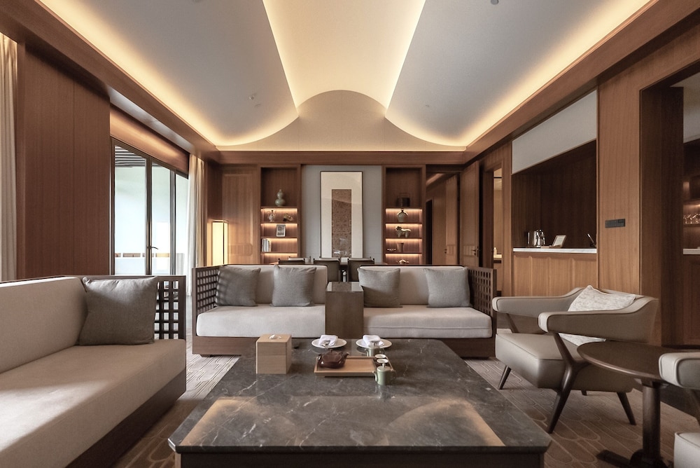 GRAND Suite