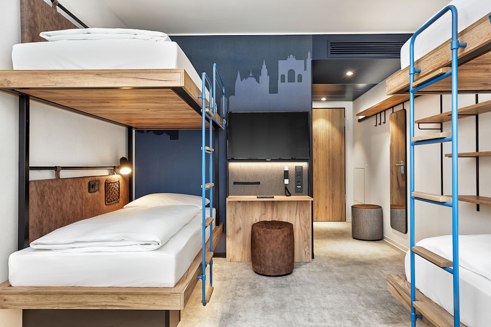 Comfort Quadruple Room, Non Smoking